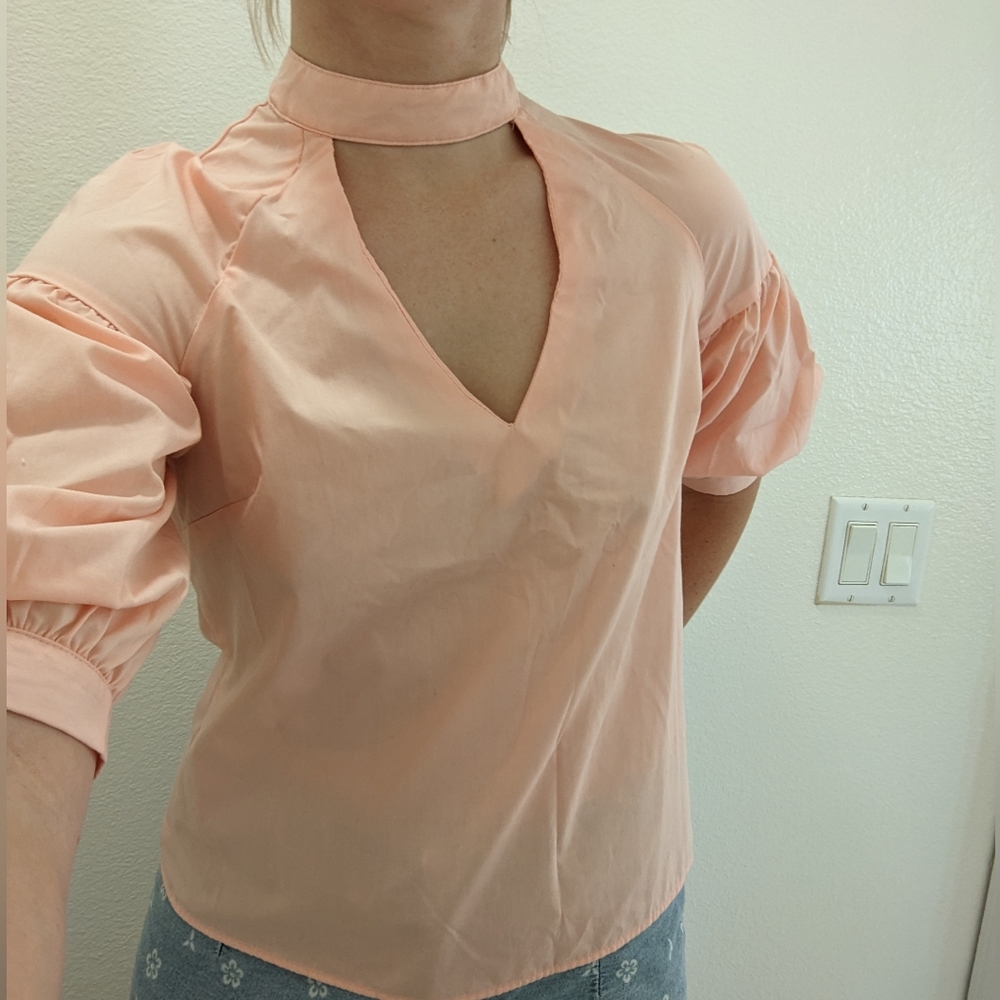 ADIVA peach top w/chest cut-out